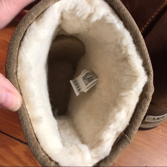 ✨UGG AUSTRALIA Classic Short Leather - Picture 4 of 6